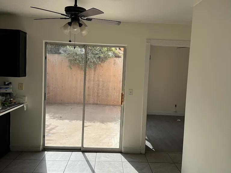 177 W 625 N — Photo 10