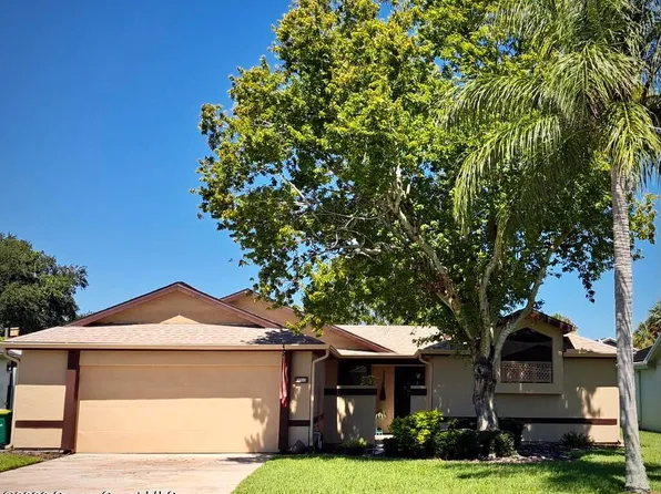594 Pine Forest Ct, Melbourne, FL 32940