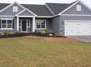 3185 Samantha Dr, Baldwinsville, NY 13027