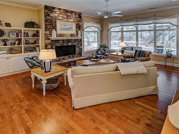 4th image of 16 Long Leaf Ln