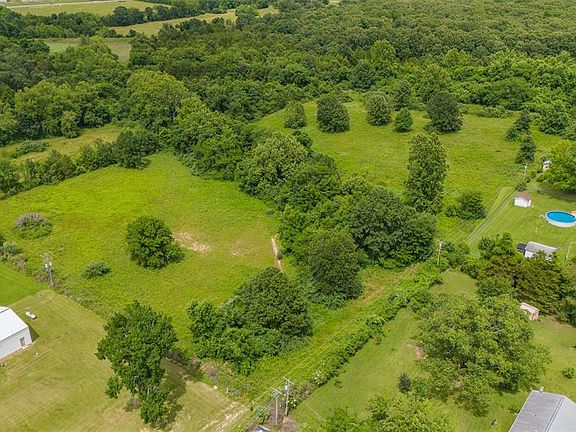 3rd image of 0 W Little Oaks Rd