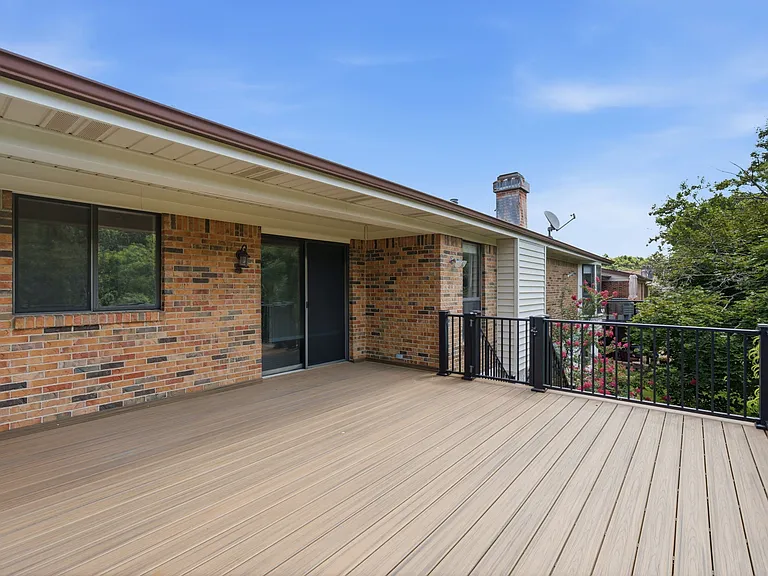 4874 Vermilion Dr — Photo 46