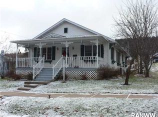 423 Pine St, Glenwood City, WI 54013