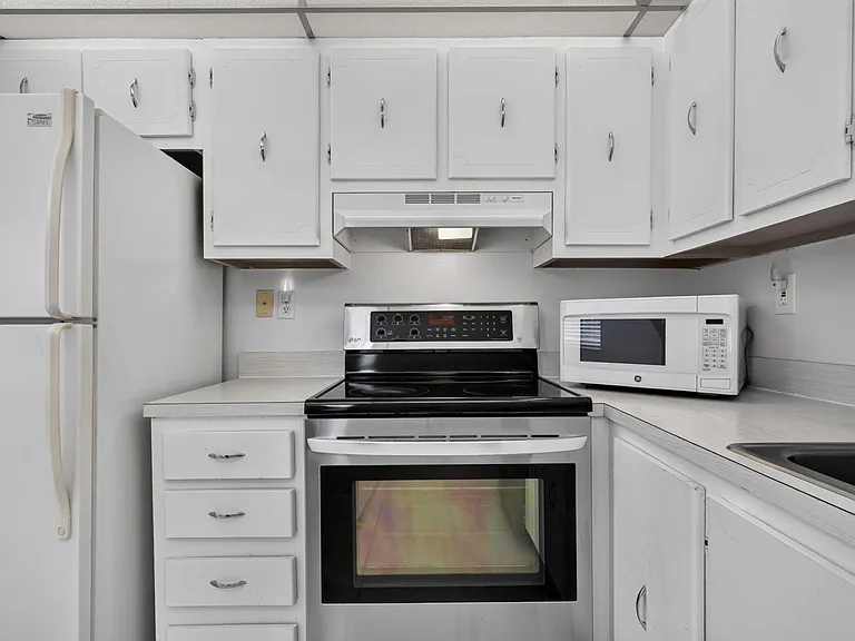 40 Burgundy Dr #A — Photo 15