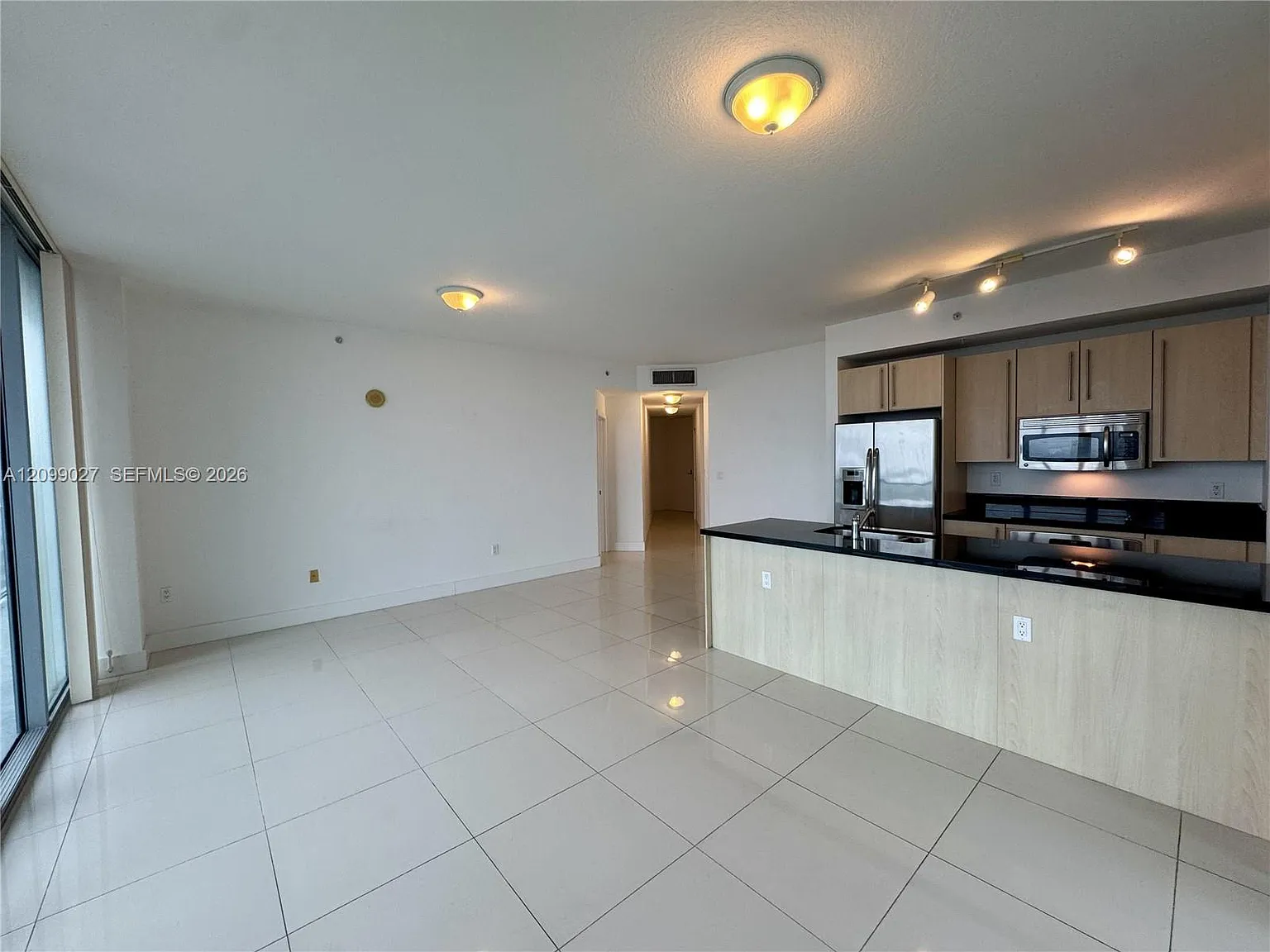 Axis/Brickell 02 Condo — Photo 4