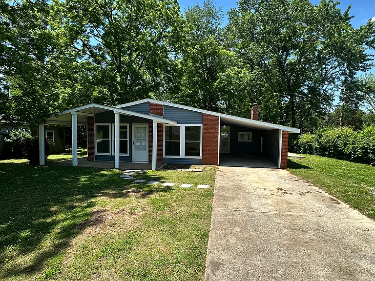 107 Wilkenson Dr NE — Photo 15