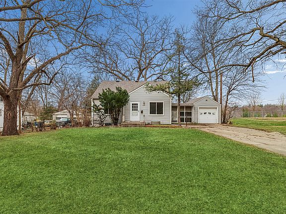 2nd image of 1122 59th St