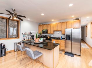 1401 N Artesian Ave #1E, Chicago, IL 60622