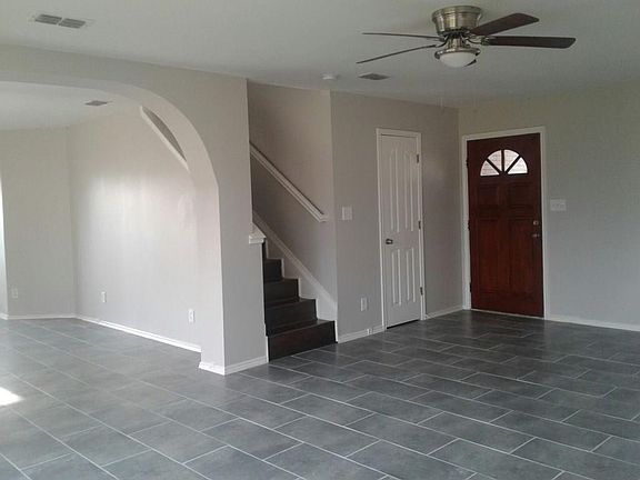 3rd image of 112 Northgate Ave