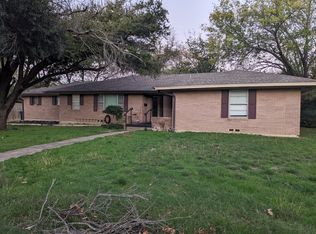 910 Thomas St, Denton, TX 76201