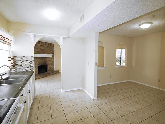 5th image of 2237 Bowie Dr