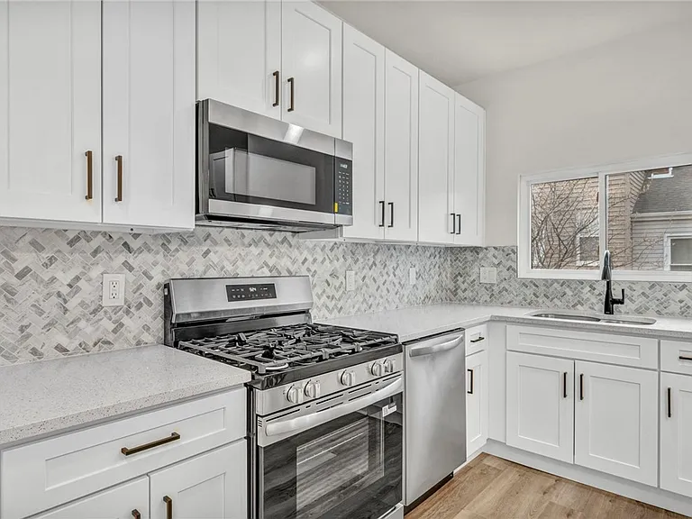 5115 Poe Way — Photo 19