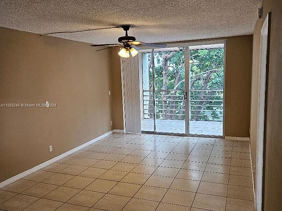 3rd image of 9235 Lagoon Pl APT 405