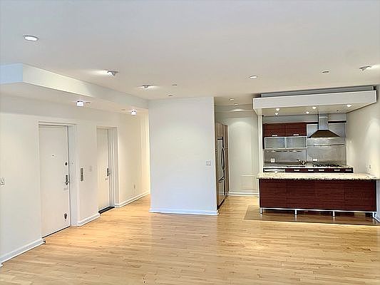 1st image of 50 Orchard St APT 5A