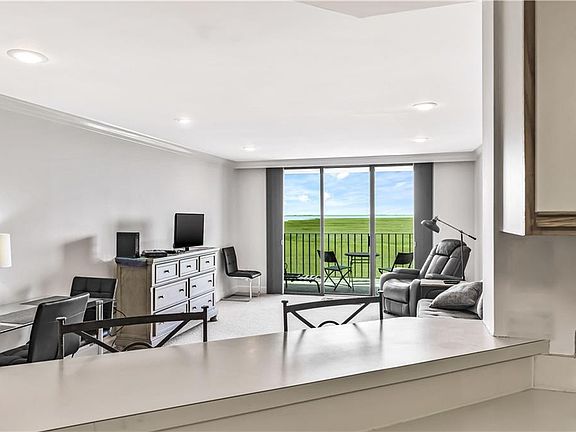 5th image of 1 Marina Dr #311