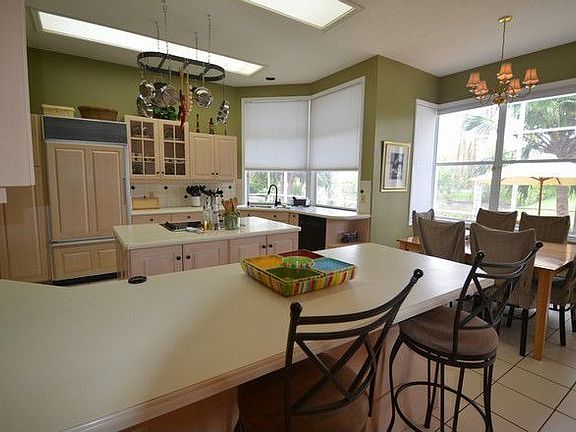 5th image of 16259 SW 77th Ct