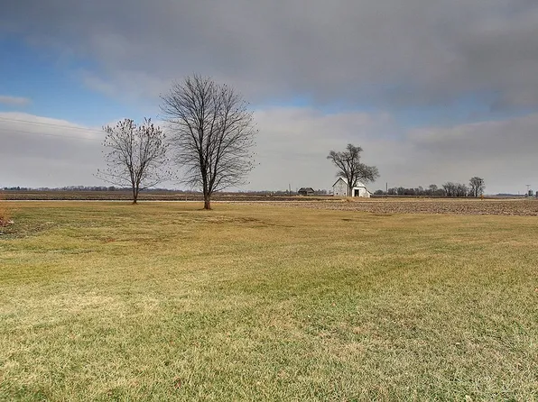 1515 E County Road 1700, Carthage, IL 62321