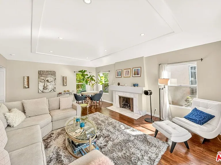 9928 Robbins Dr — Photo 3