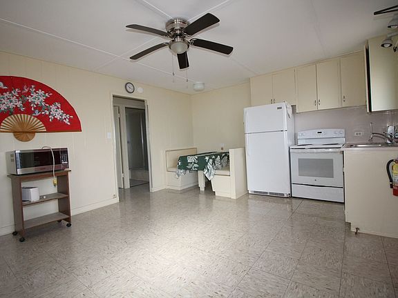 4th image of 166 Lakeview Cir #C