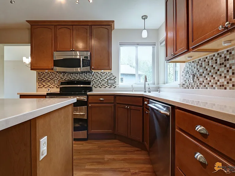 12761 Rivulet Cir — Photo 5