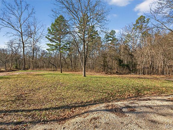 5th image of 347 Bristol Cemetery Rd