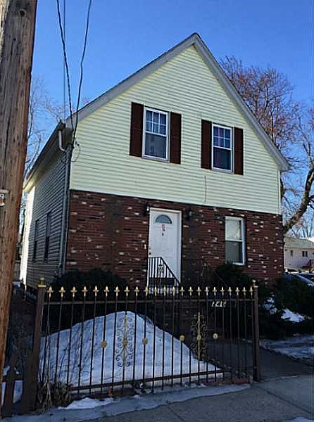 1st image of 246 Montgomery Ave