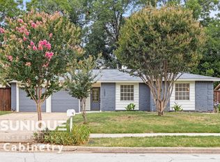 1203 Marlee Ln, Arlington, TX 76014