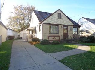 1023 Cleveland Dr, Cheektowaga, NY 14225