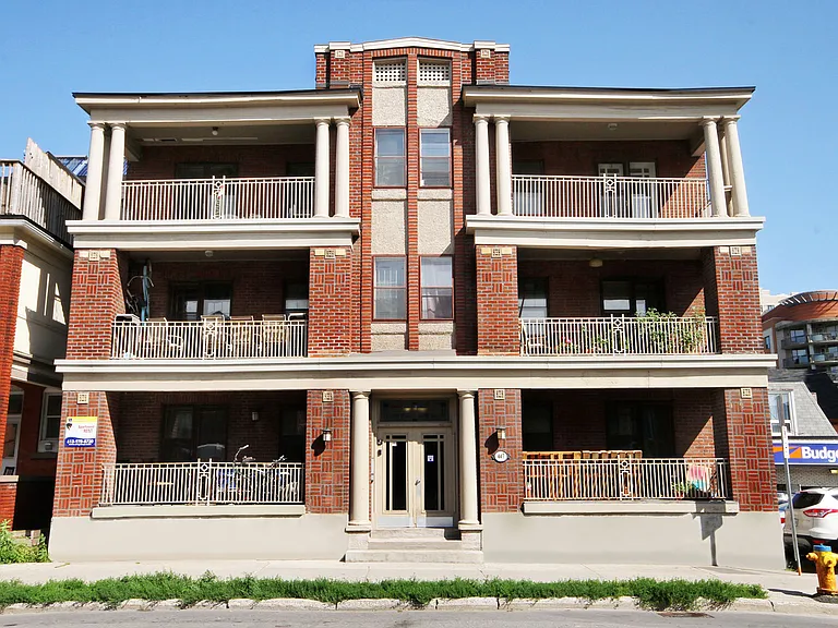 447 Somerset St W — Photo 7