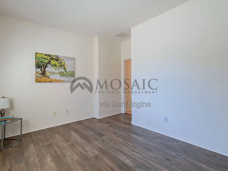 39718 N Rolling Green Way — Photo 13