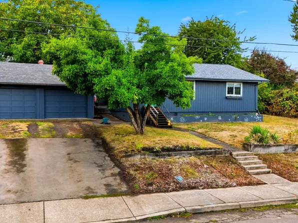304 2nd St, Gaston, OR 97119