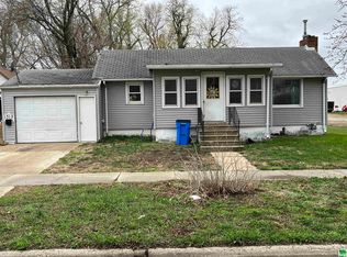 1312 S 3rd Ave, Sheldon, IA 51201