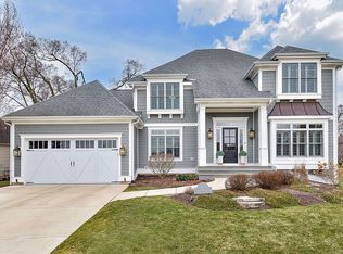 26W279 Tuckaway Ct, Winfield, IL 60190