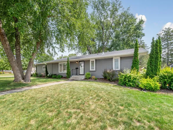 1019 Valley View Rd, Faribault, MN 55021
