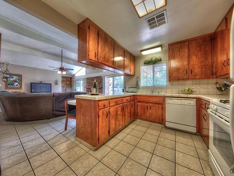 3701 Ora Vista Ave — Photo 8