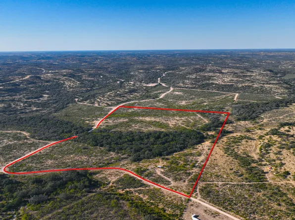 1134 Sd # 45400, Rocksprings, TX 78880
