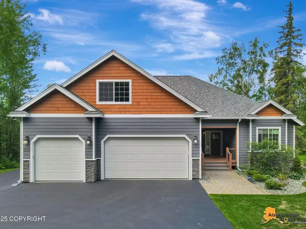 11824 Laurie Cir, Eagle River, AK 99577