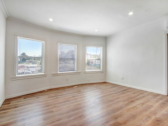 3rd image of 3828 W Sunset Blvd #3818.5