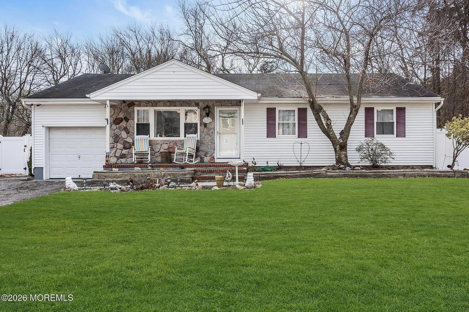 619 Clairmore Avenue photo 1