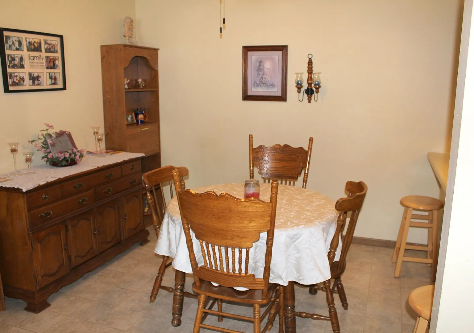 3 bed, 1040 sqft, $1,500 — Photo 4