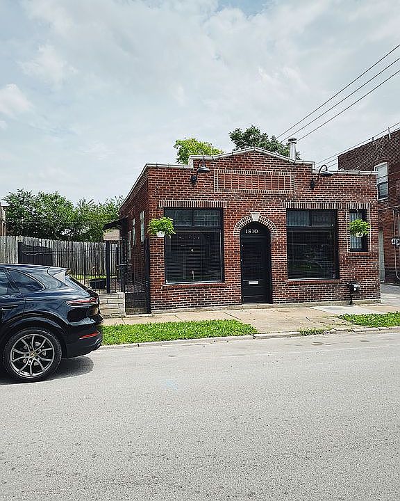 1st image of 1810 Thurman Ave