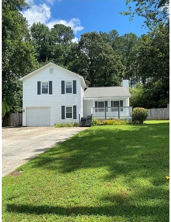 3 bed, 2.0 bath, 1394 sqft, $2,000 — Photo 1