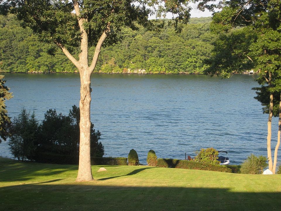 51 Knollcrest Rd, New Fairfield, CT 06812 Zillow