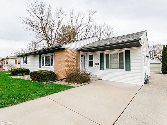 2nd image of 536 Evergreen Ln