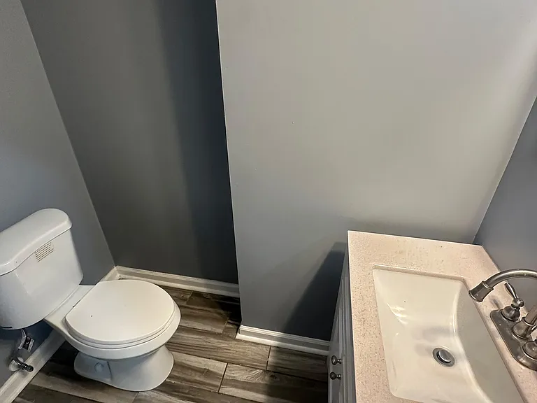 919 N Rose St — Photo 3