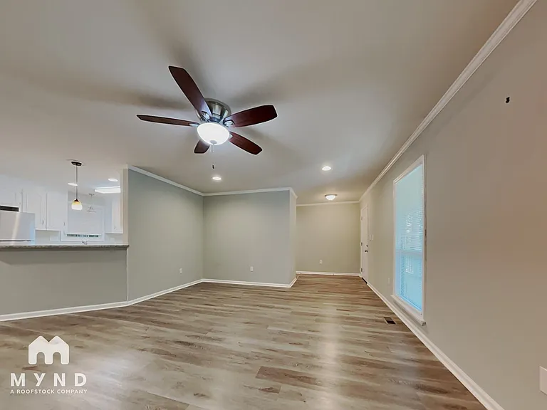 20104 Balsam Ct — Photo 7