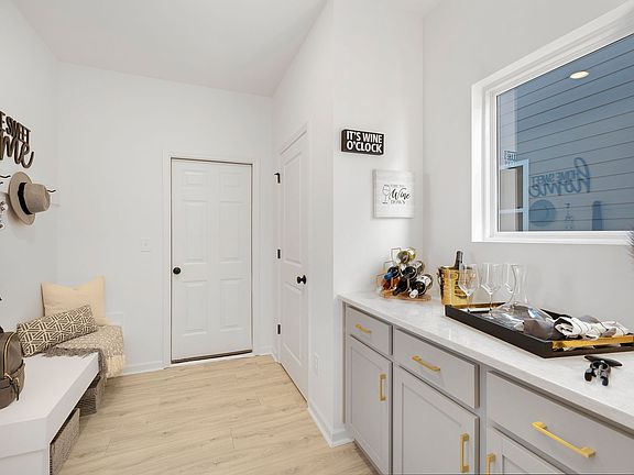 7th image of this home