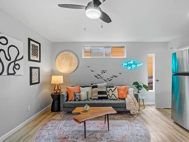 2330 Soto St #GS — Photo 1
