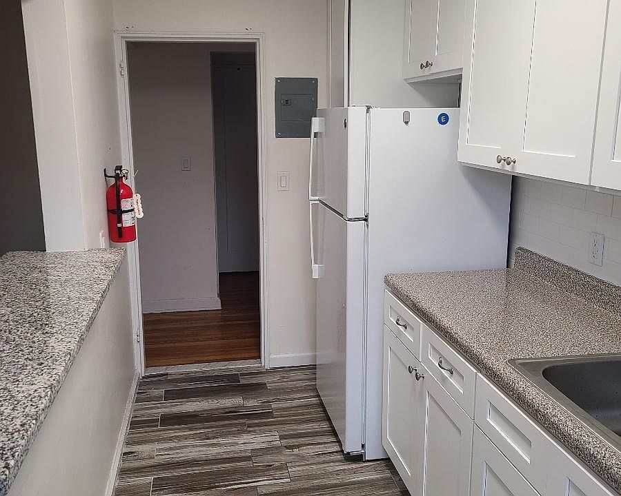 1st image of 264 Broad Ave #E5