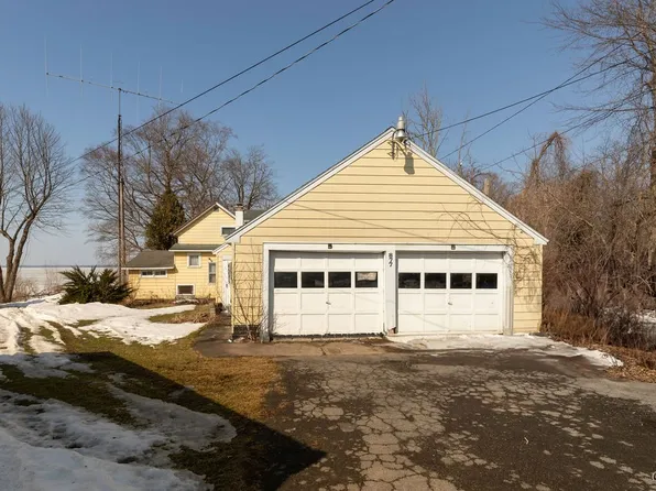 877 Park Ave, Bridgeport, NY 13030